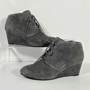 Vionic Becca Suede Ankle Bootie Women's Size 8‎ Gray Lace Up Wedge